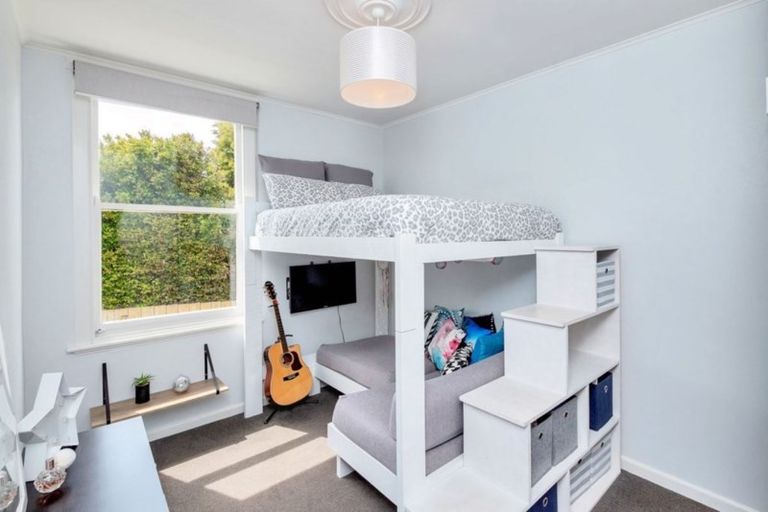 Photo of property in 13 Albert Street, Papakura, 2110