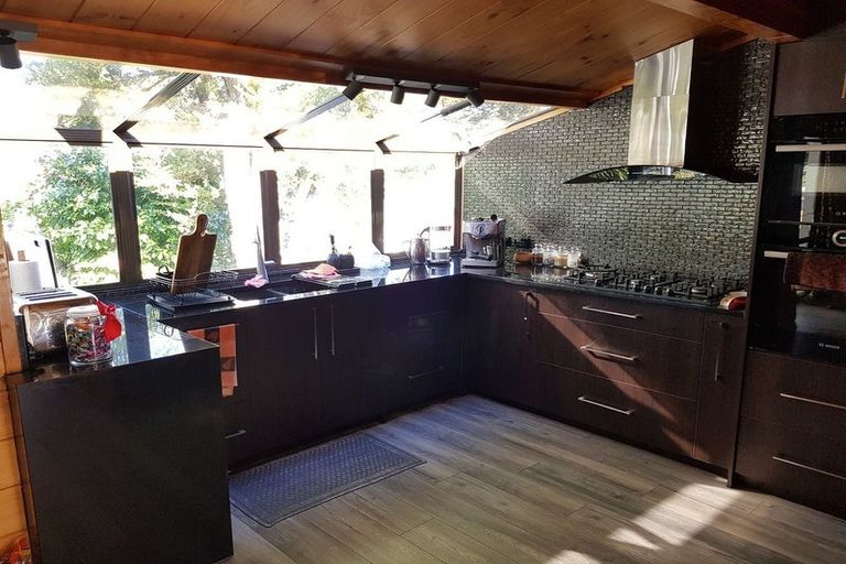 Photo of property in 1/74 Waiau Street, Torbay, Auckland, 0630