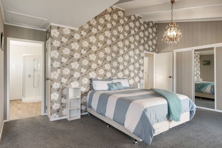 Photo of property in 2 Banks Street, Cooks Beach, Whitianga, 3591