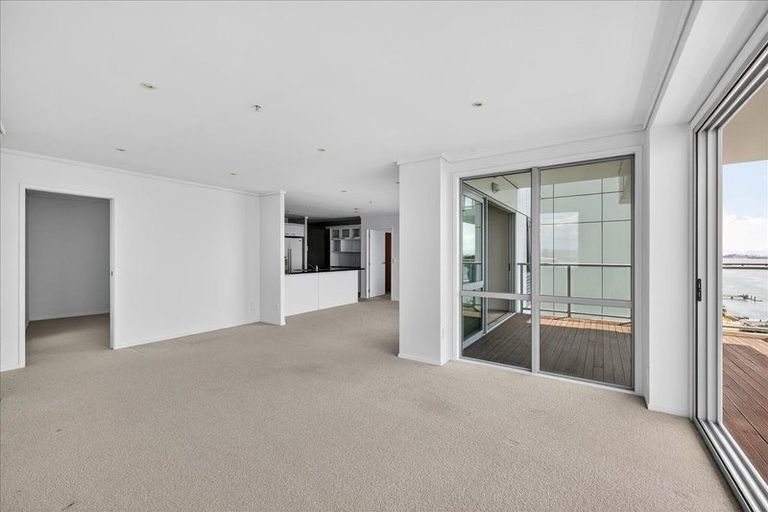 Photo of property in 12/72f Devonport Road, Tauranga, 3110