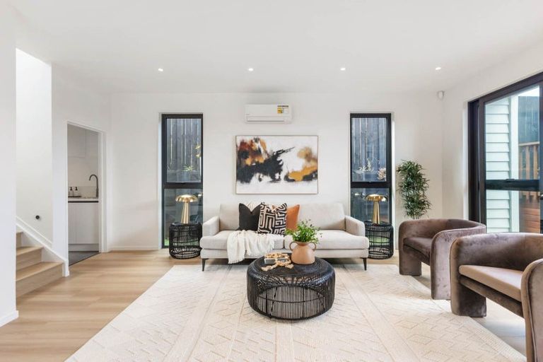 Photo of property in 1a Altair Place, Windsor Park, Auckland, 0632