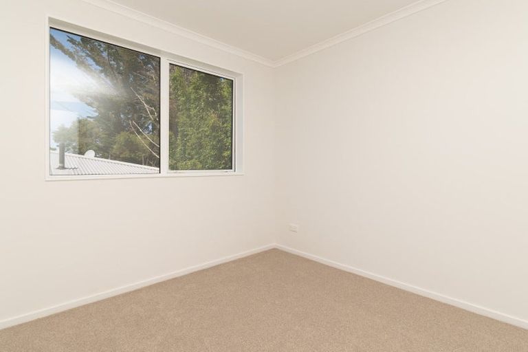 Photo of property in 1/24 Shetland Street, Glen Eden, Auckland, 0602