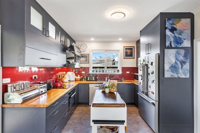 Photo of property in 169 Romilly Street, Westport, 7825