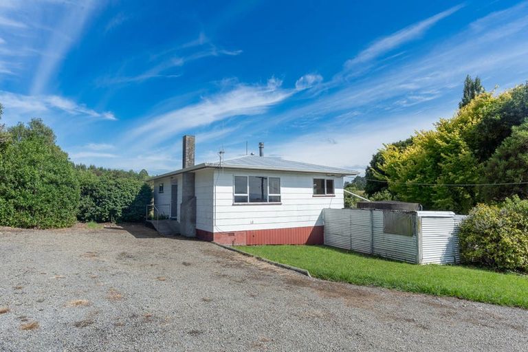 Photo of property in 34 Halcombe Road, Feilding, 4702