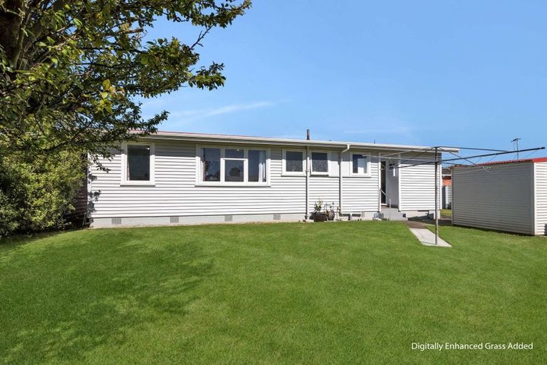 Photo of property in 6 Mahoe Place, Gonville, Whanganui, 4501