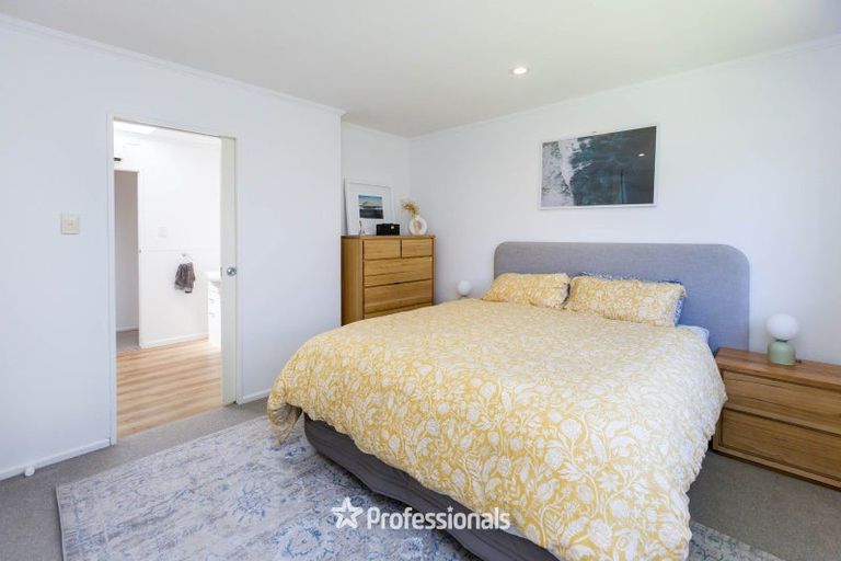 Photo of property in 2 Bathurst Street, Heretaunga, Upper Hutt, 5018