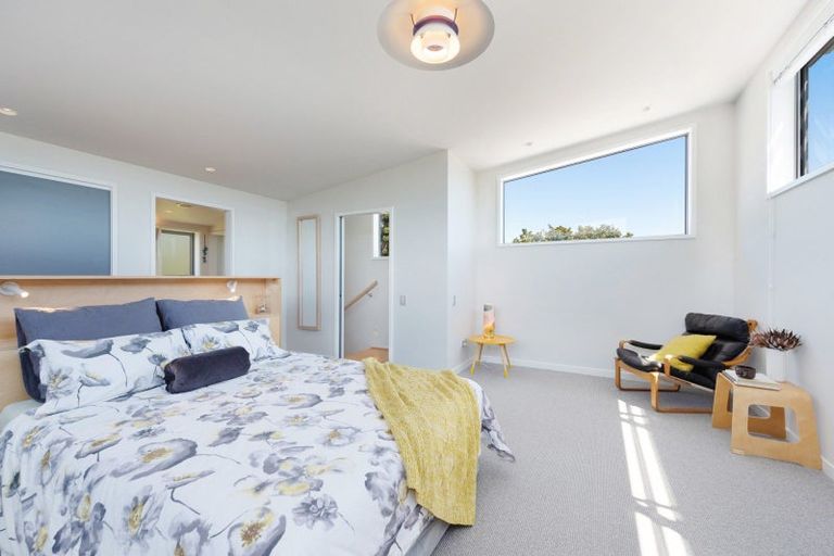 Photo of property in 29a Greenaway Road, Waikanae, 5036