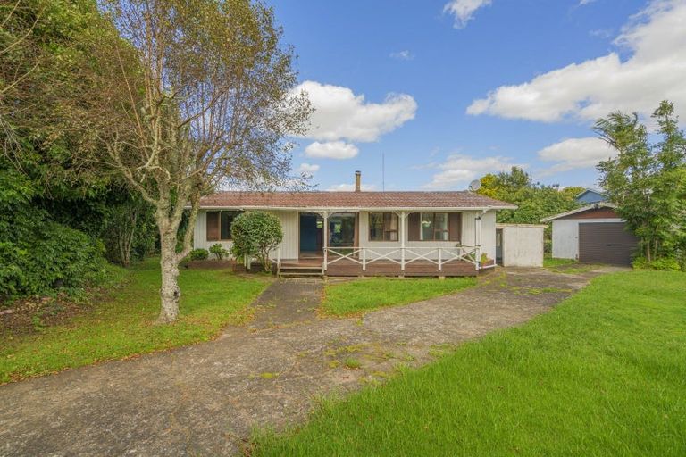 Photo of property in 20 Annette Place, Whitianga, 3510