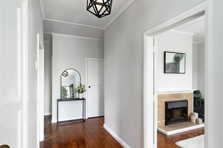 Photo of property in 13 Mcgregor Crescent, Masterton, 5810