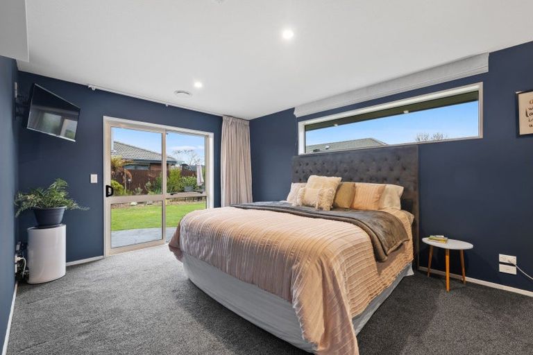 Photo of property in 44 Welsford Street, Woodend, 7610