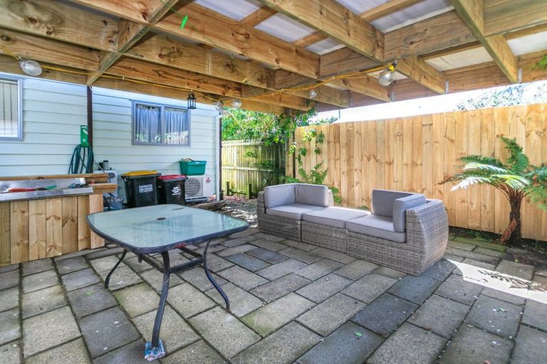 Photo of property in 74 Watt Street, Coromandel, 3506