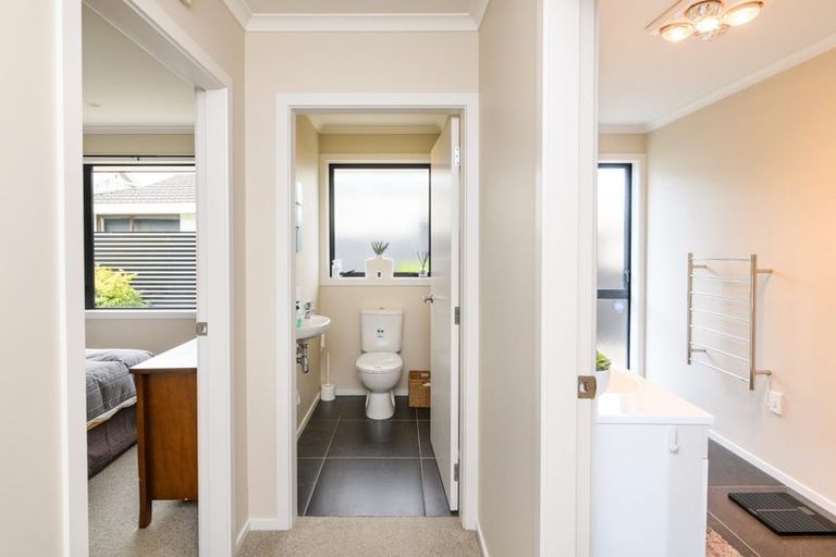 Photo of property in 15a Thomson Street, West End, Palmerston North, 4412