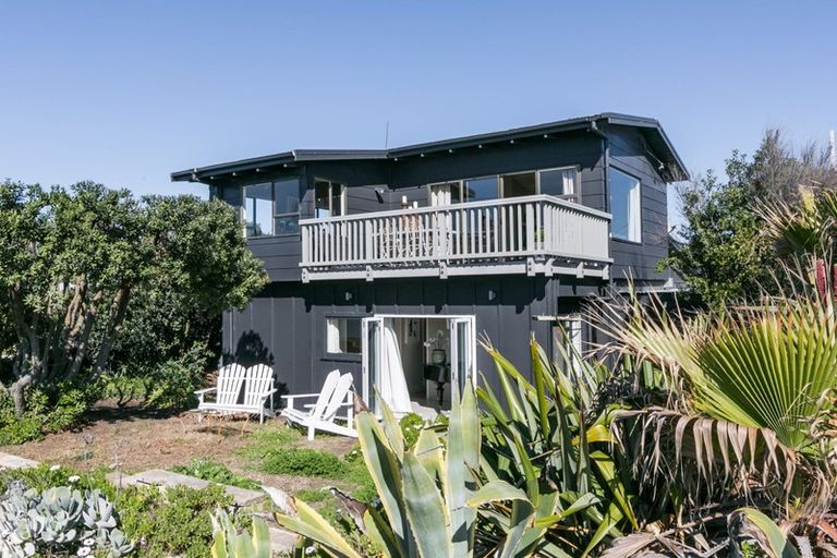 Photo of property in 249 Clifton Road, Te Awanga, 4102