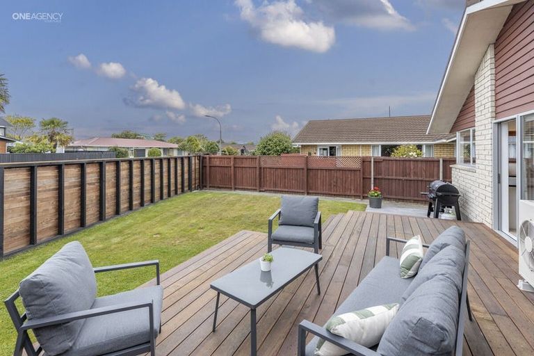 Photo of property in 15 Chilton Drive, Mairehau, Christchurch, 8052