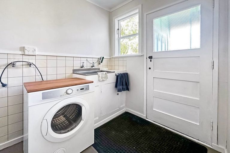 Photo of property in 32 Petherick Street, Taita, Lower Hutt, 5011