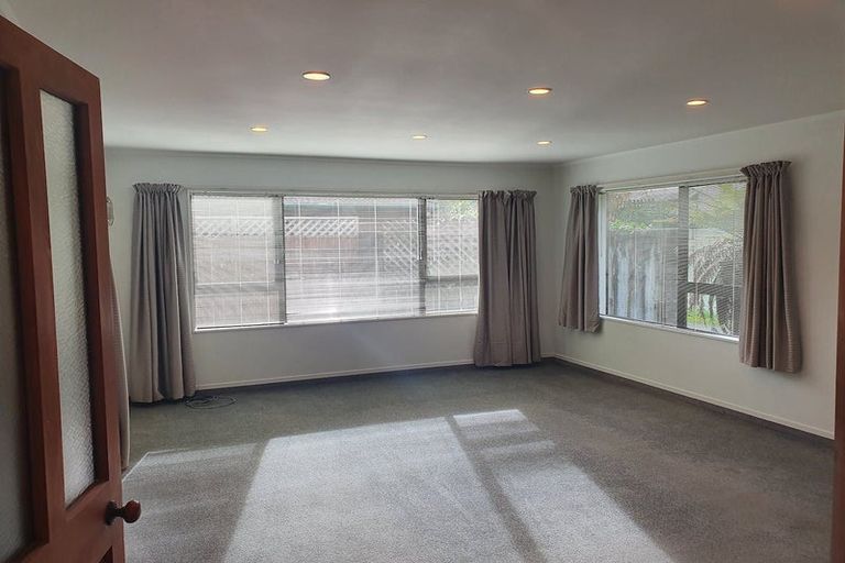 Photo of property in 30 Wyndrum Avenue, Waterloo, Lower Hutt, 5011