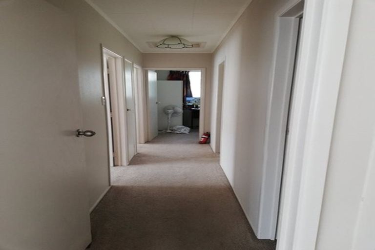 Photo of property in 13 Whitford Road, Howick, Auckland, 2014