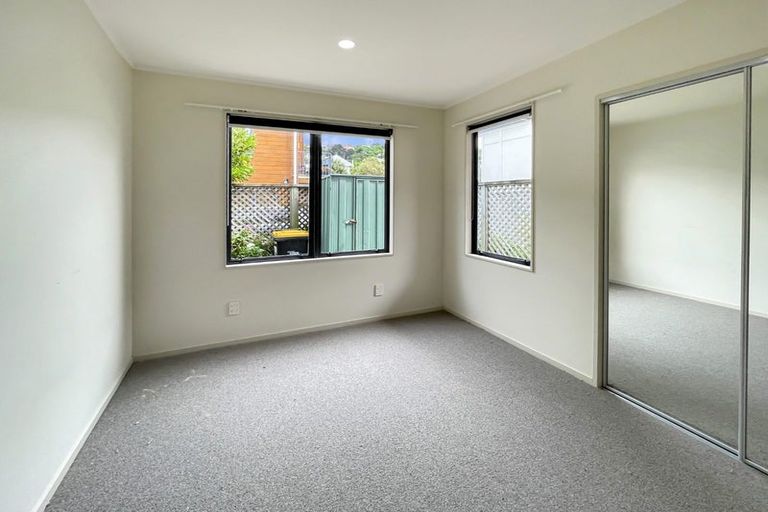 Photo of property in 2/346 The Parade, Island Bay, Wellington, 6023