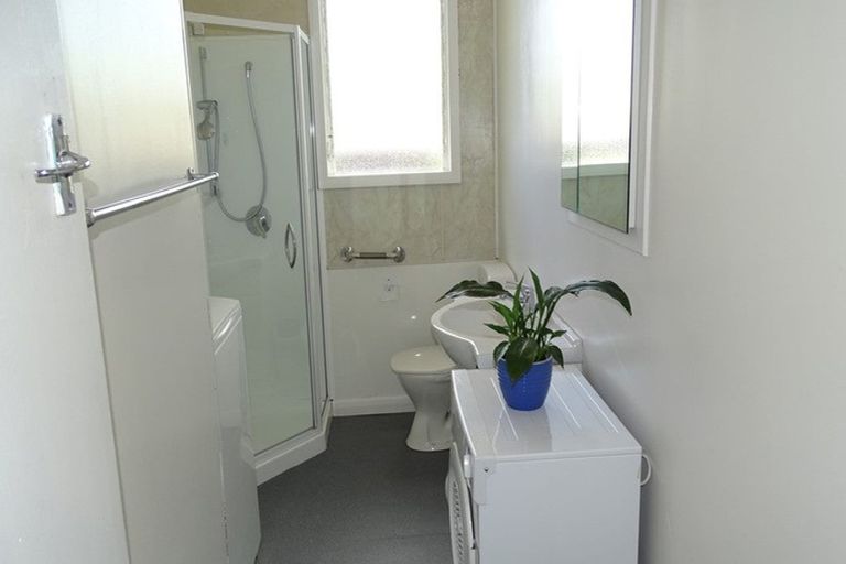 Photo of property in 78 Queen Street West, Levin, 5510
