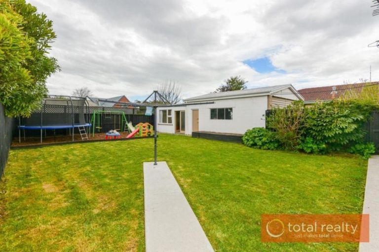 Photo of property in 6 School Road, Halswell, Christchurch, 8025