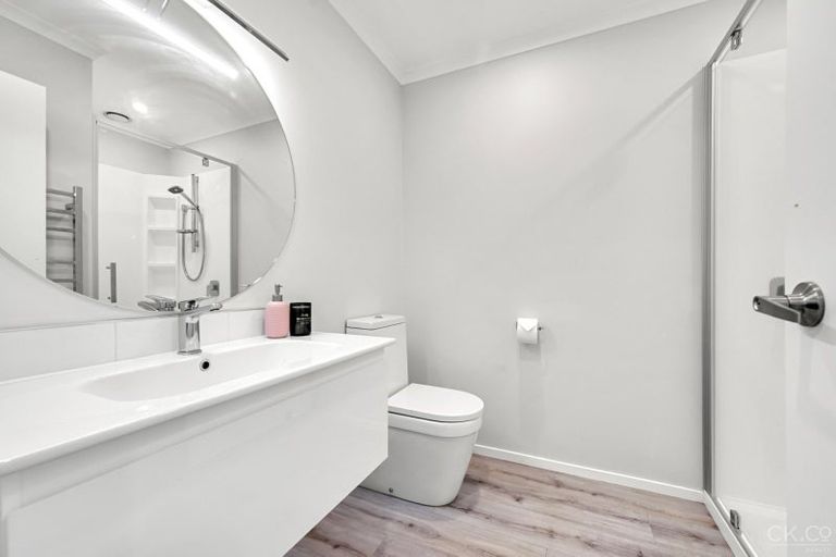 Photo of property in 78 Mawai Hakona Drive, Wallaceville, Upper Hutt, 5018