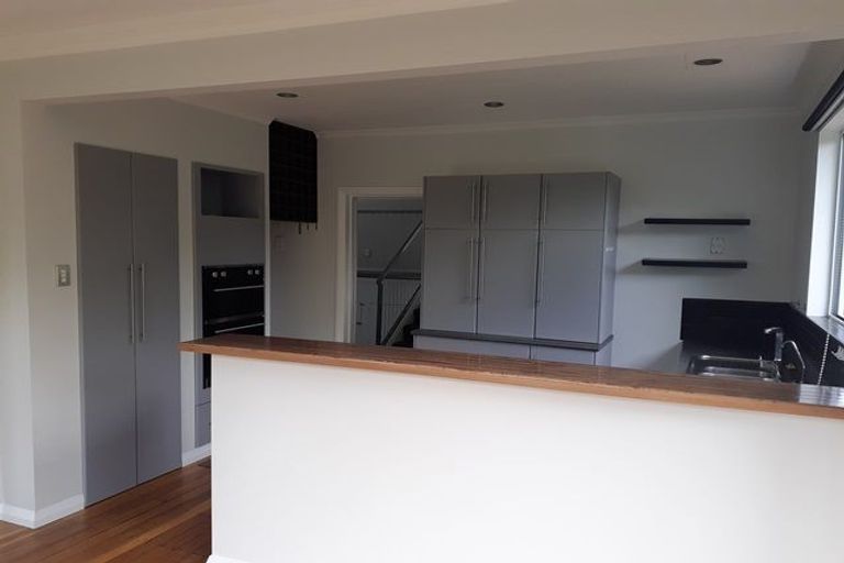 Photo of property in 6 Hughes Avenue, Hokowhitu, Palmerston North, 4410
