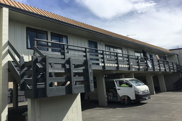 Photo of property in 5 Brockworth Place, Riccarton, Christchurch, 8011