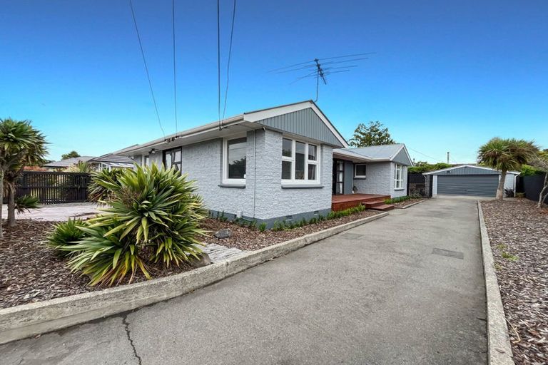 Photo of property in 15 Niagara Street, Wainoni, Christchurch, 8061