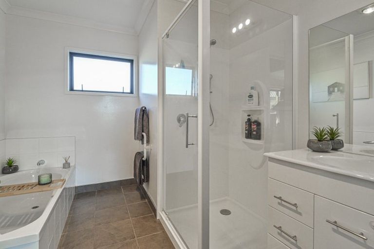 Photo of property in 8 Prestige Place, Flaxmere, Hastings, 4120