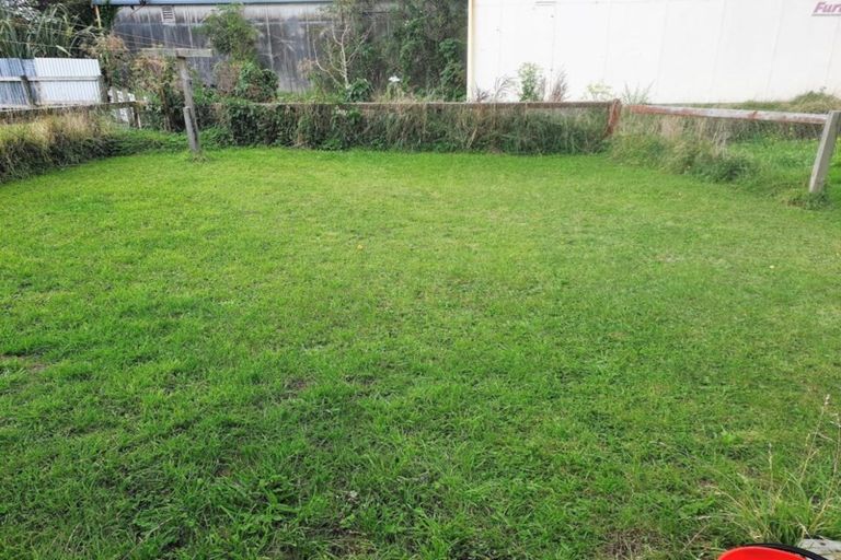 Photo of property in 17 Allardice Street, Dannevirke, 4930