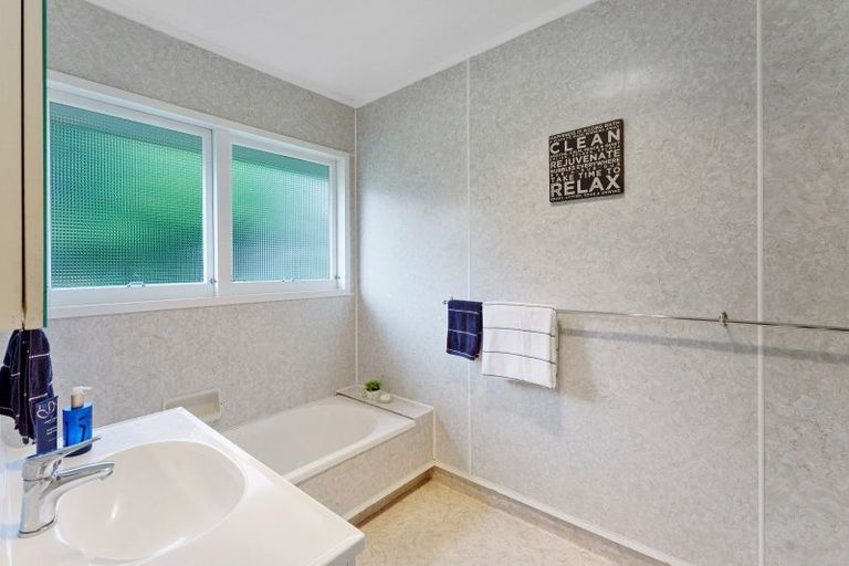 Photo of property in 43 Te Horo Hautere Cross Road, Te Horo, Otaki, 5582