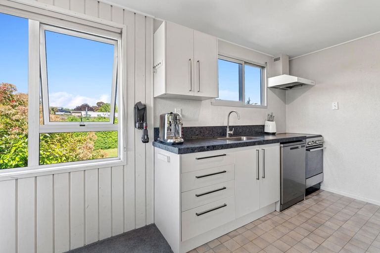 Photo of property in 32a Hunter Crescent, Wanaka, 9305