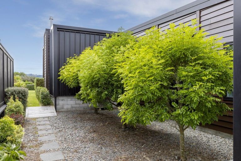 Photo of property in 8 Karapoto Lane, Rainbow Point, Taupo, 3330