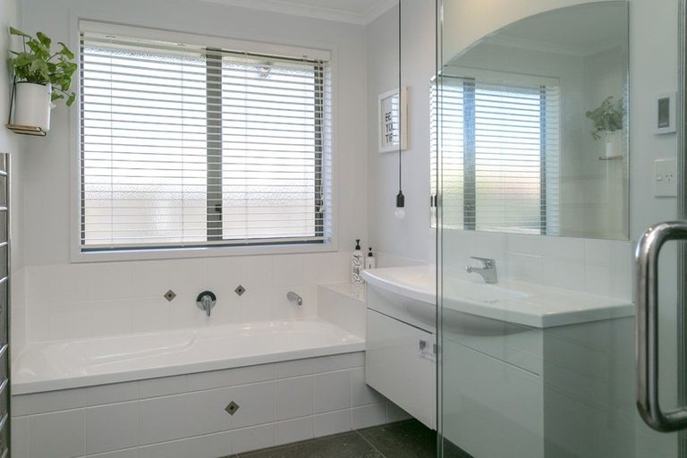 Photo of property in 9 Barbary Close, Wharewaka, Taupo, 3330