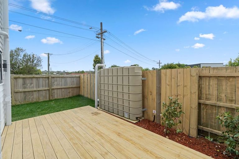 Photo of property in 6/18 Hutchinsons Road, Bucklands Beach, Auckland, 2014