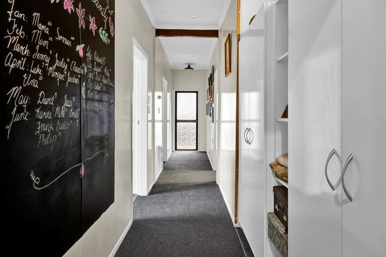 Photo of property in 35 Brown Street, Inglewood, 4330