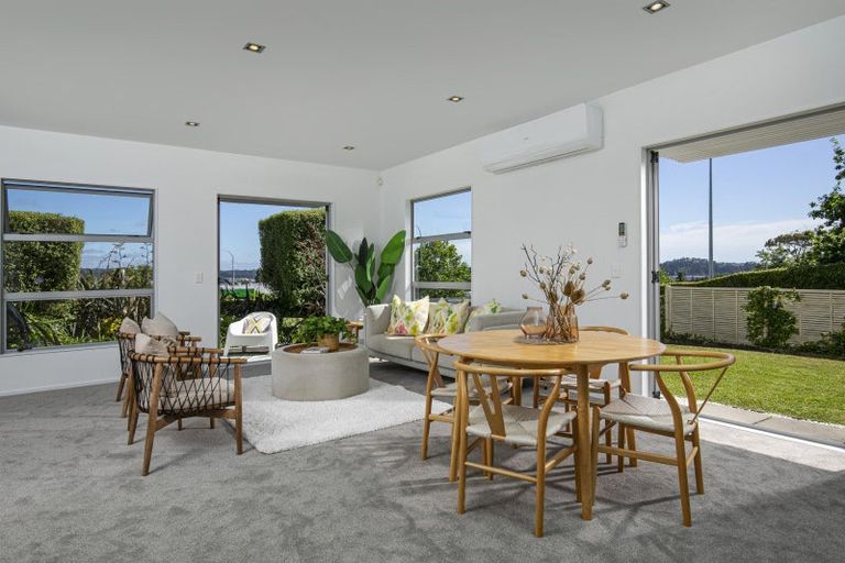 Photo of property in 12/40 Scarlet Oak Drive, Schnapper Rock, Auckland, 0632