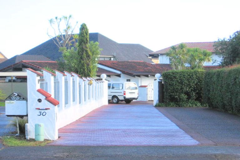 Photo of property in 30 Bramley Drive, Farm Cove, Auckland, 2012