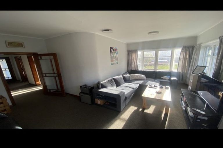 Photo of property in 2 Kawaka Street, Riccarton, Christchurch, 8041