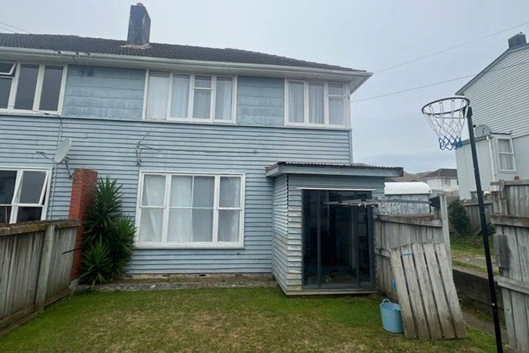 Photo of property in 78-80 Leicester Street, Cannons Creek, Porirua, 5024