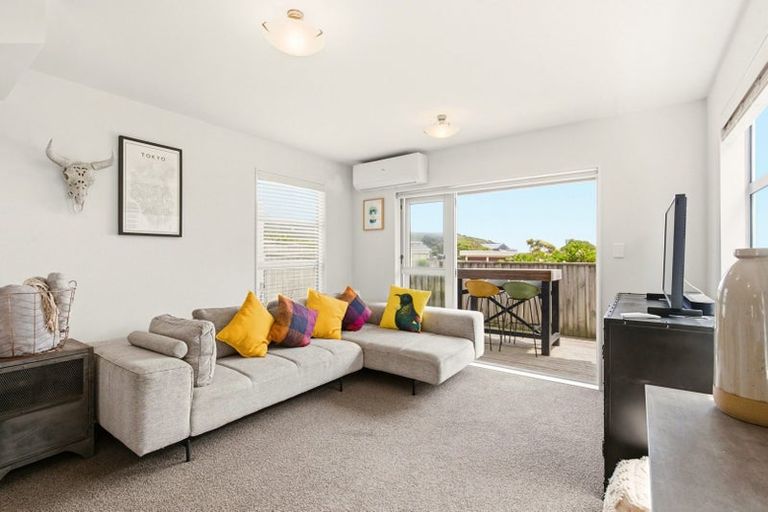 Photo of property in 5/14f Tireti Road, Titahi Bay, Porirua, 5022
