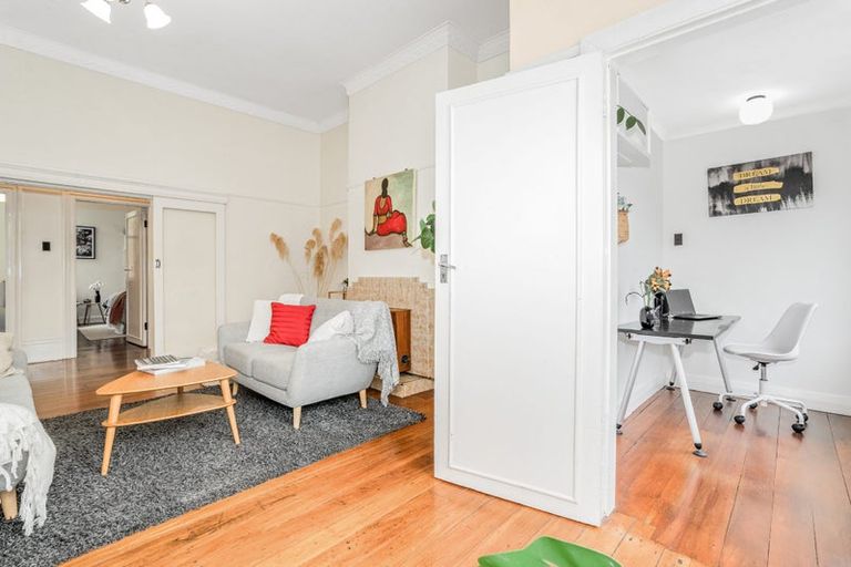 Photo of property in 256 Adelaide Road, Newtown, Wellington, 6021