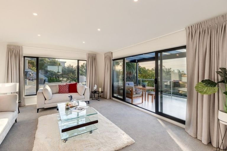 Photo of property in 4 Gardenhill Lane, Redcliffs, Christchurch, 8081