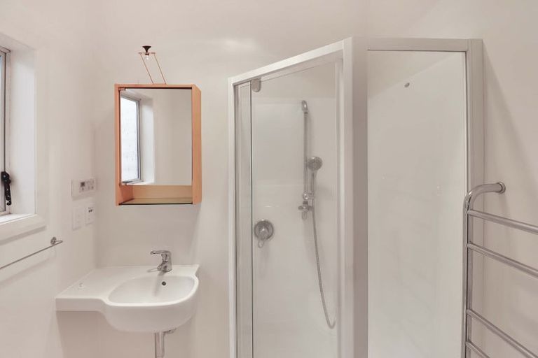 Photo of property in 307 Karori Road, Karori, Wellington, 6012