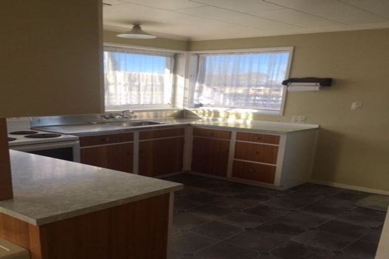 Photo of property in 5a Cameron Street, Waimate, 7924