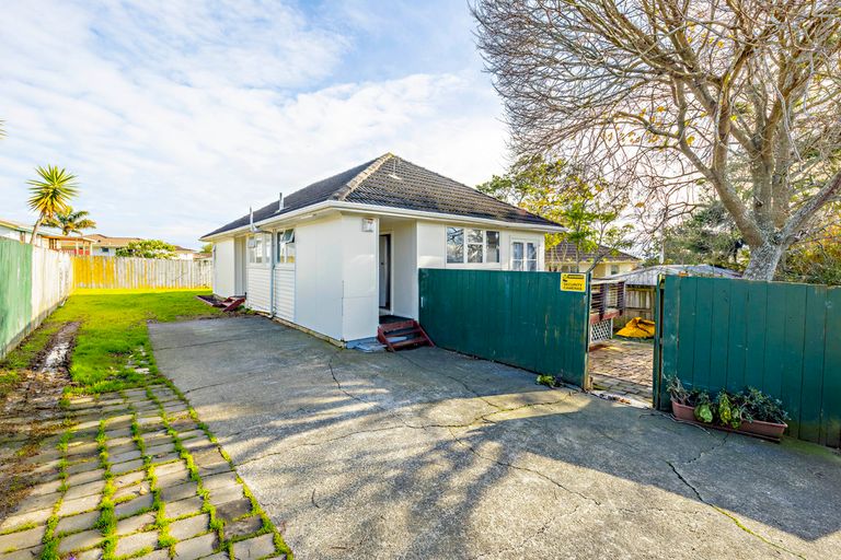 Photo of property in 1/147 Boundary Road, Clover Park, Auckland, 2019