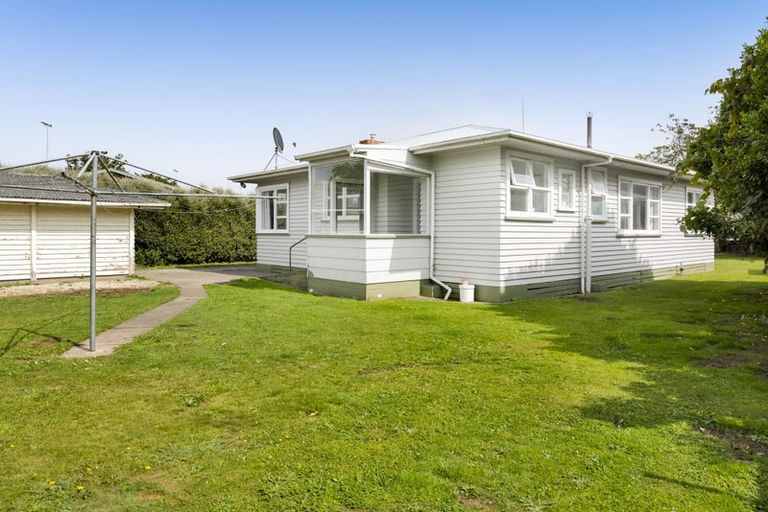 Photo of property in 3 Pacey Avenue, Hawera, 4610