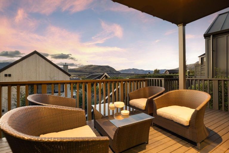 Photo of property in 5a Glenelg Lane, Jacks Point, 9371