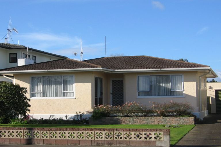 Photo of property in 18 Salisbury Avenue, Terrace End, Palmerston North, 4410