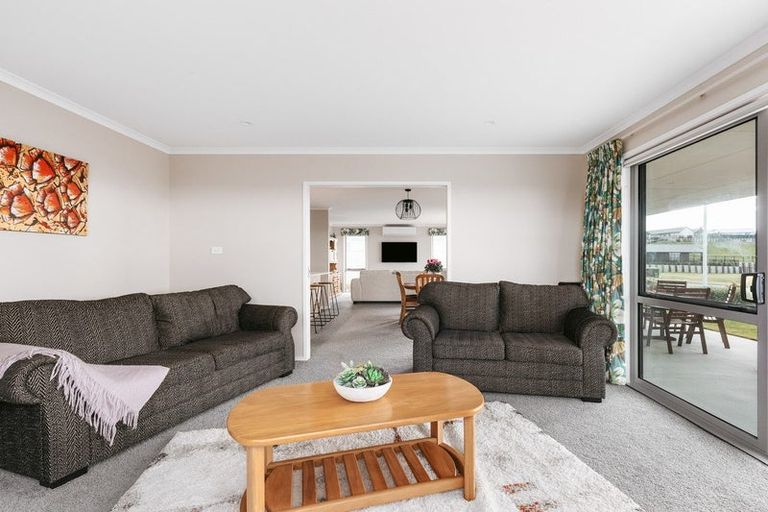 Photo of property in 44 Ridge Drive, Omokoroa, 3114